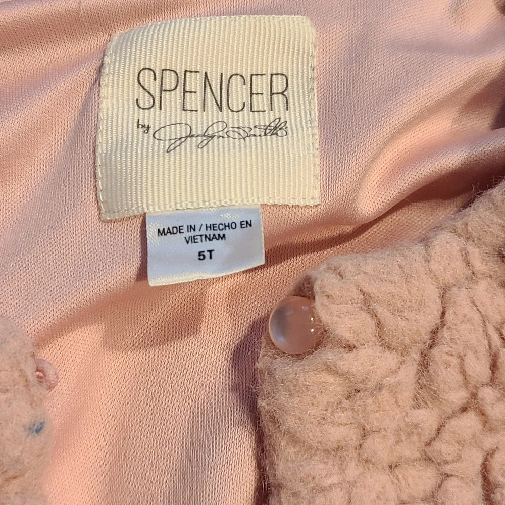 🦔Spencer's by Jaclyn Smith girls  Fuzzy jacket☀️